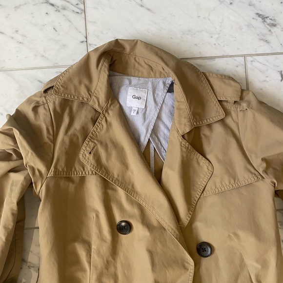 Tan Trench coat - Picture 5 of 5